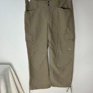The North Face‎ Beige Cargo Capri Pants Women's Size 4